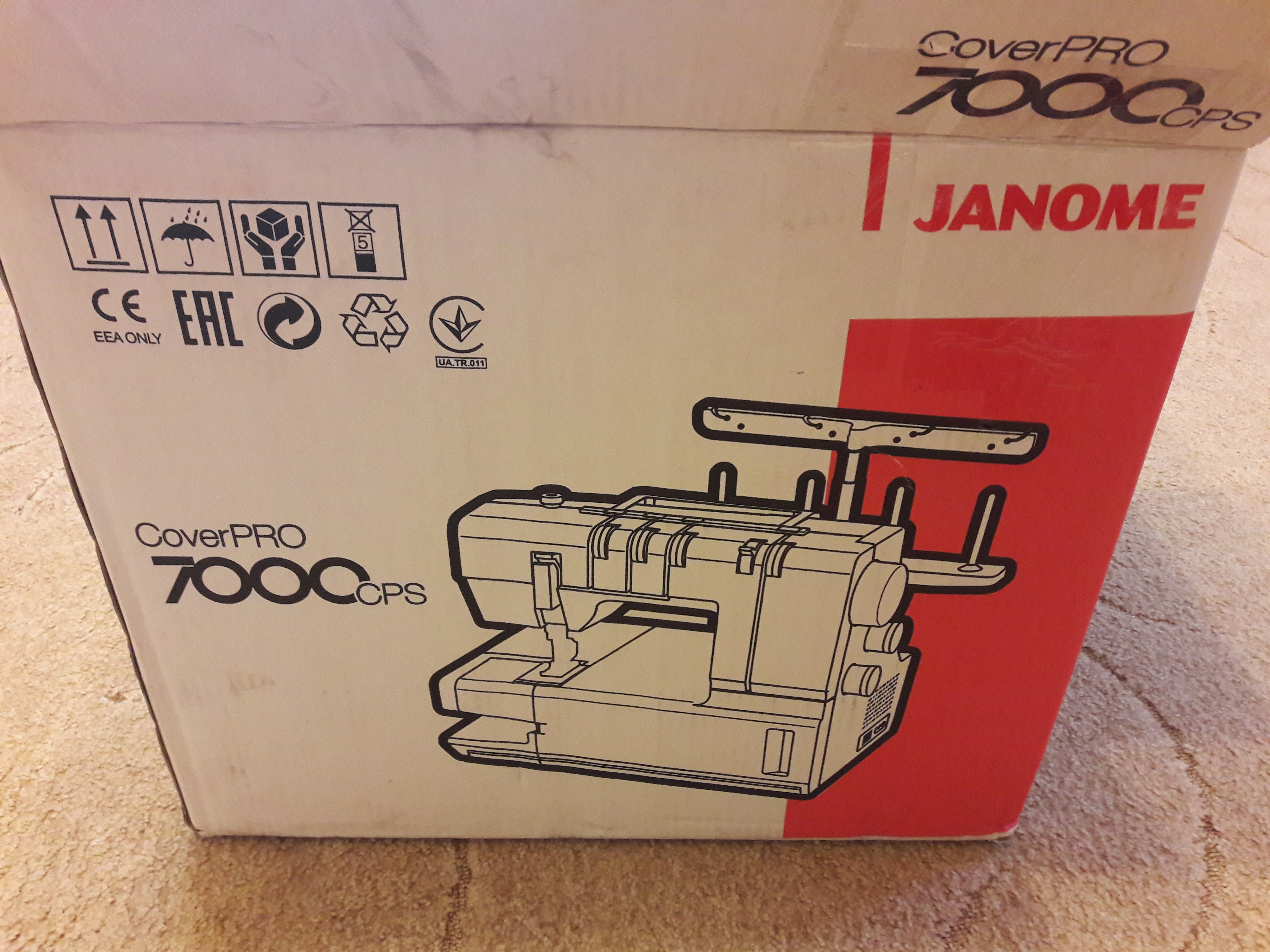 Распошивальная машина Janome CoverPro 7000CPS — отзывы покупателей, фото и  обзор смотри в Мир Швейных Машин