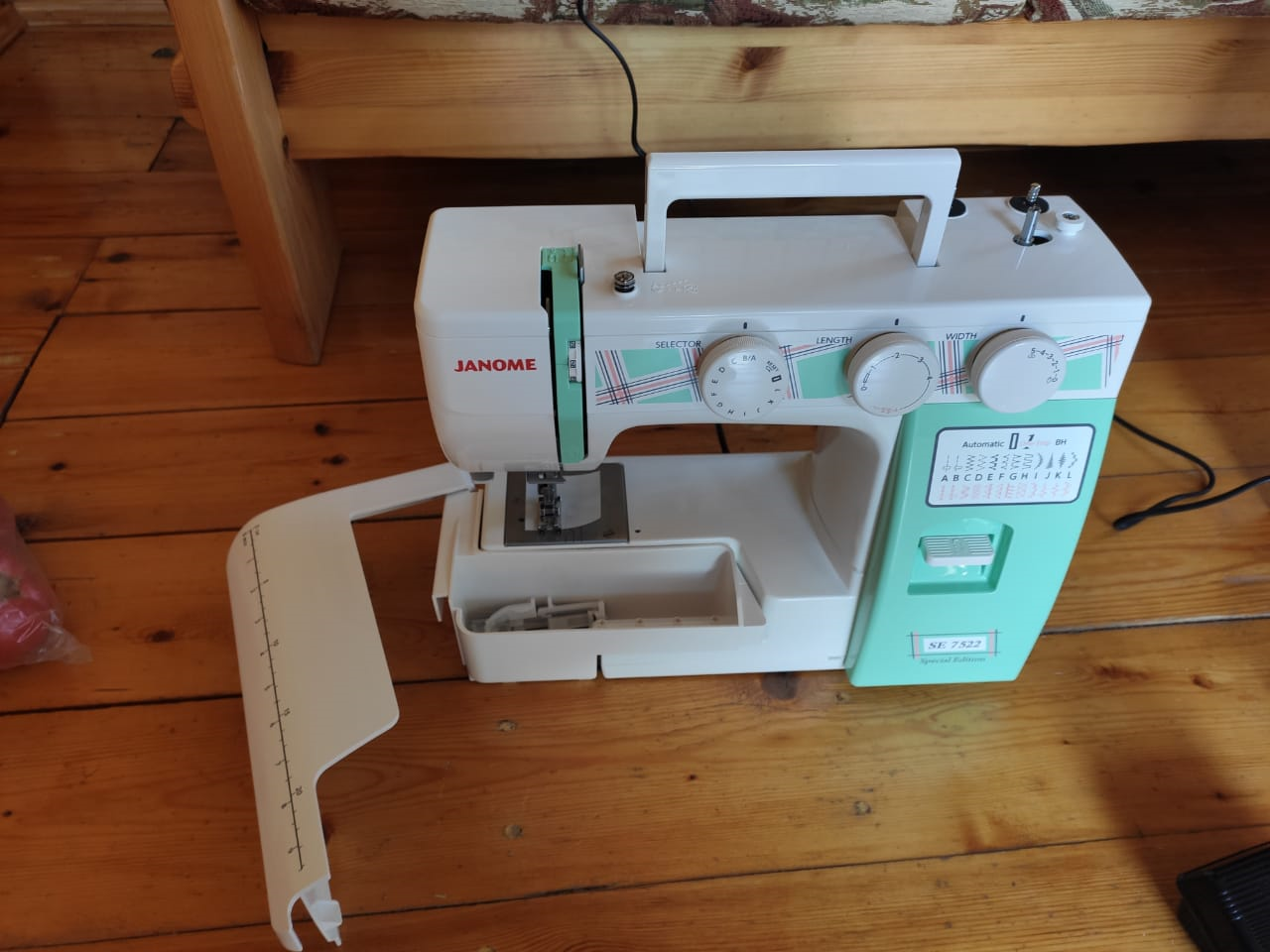 Отзывы Janome Memory Craft 15000